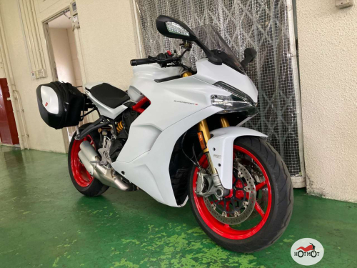 Мотоцикл DUCATI SuperSport 2018, белый фото 3